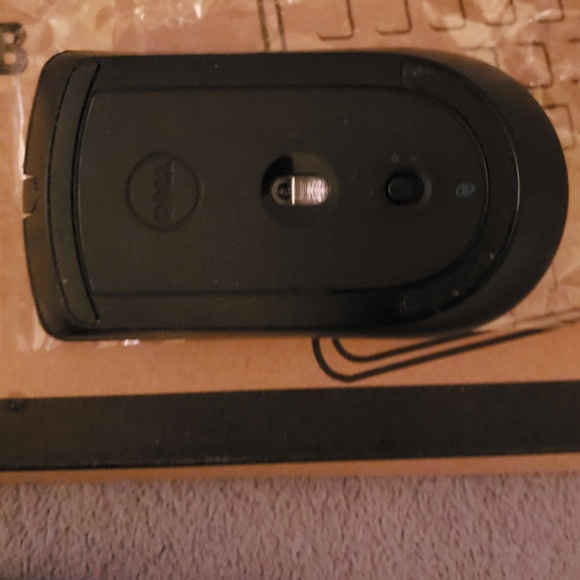 Dell wireless keyboard and mouse - Picture 3 of 5